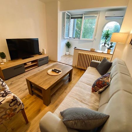 Apartman Ann II Pancevo Ngoại thất bức ảnh
